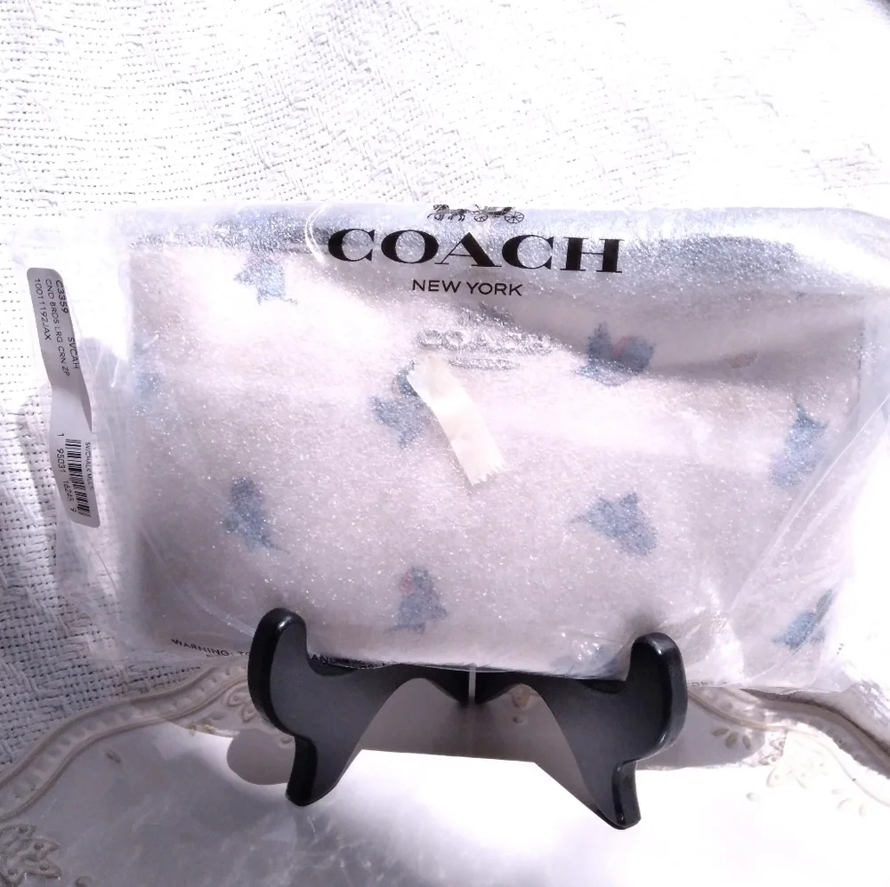 Disney × Coach Cinderella Birds Zipper Clutch - Picture 11 of 11